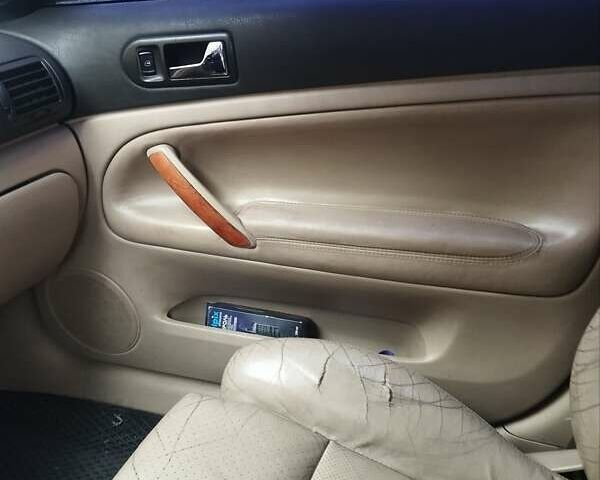 Чорний Фольксваген Пассат, об'ємом двигуна 2.5 л та пробігом 323 тис. км за 2100 $, фото 6 на Automoto.ua