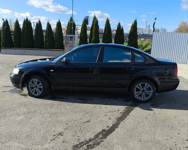 Чорний Фольксваген Пассат, об'ємом двигуна 2.5 л та пробігом 250 тис. км за 2999 $, фото 10 на Automoto.ua