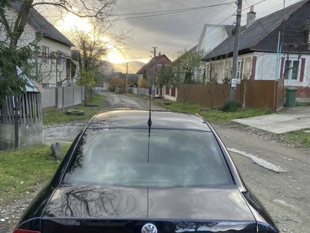 Черный Фольксваген Пассат, объемом двигателя 0 л и пробегом 300 тыс. км за 1650 $, фото 6 на Automoto.ua