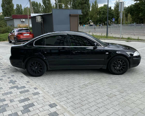 Черный Фольксваген Пассат, объемом двигателя 1.9 л и пробегом 300 тыс. км за 3950 $, фото 7 на Automoto.ua