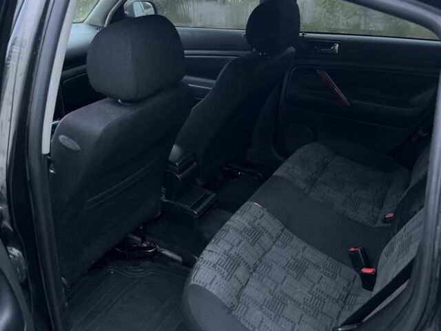 Черный Фольксваген Пассат, объемом двигателя 2.5 л и пробегом 400 тыс. км за 3300 $, фото 6 на Automoto.ua