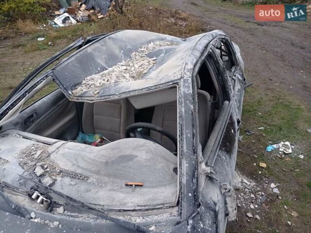 Черный Фольксваген Пассат, объемом двигателя 1.78 л и пробегом 315 тыс. км за 1500 $, фото 5 на Automoto.ua