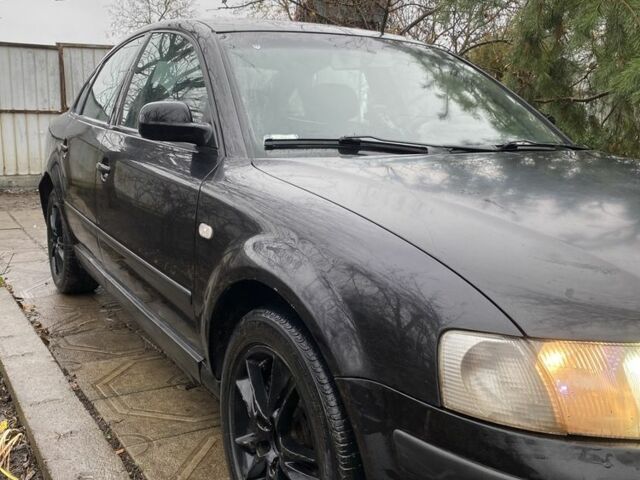 Чорний Фольксваген Пассат, об'ємом двигуна 1.9 л та пробігом 3 тис. км за 1600 $, фото 1 на Automoto.ua