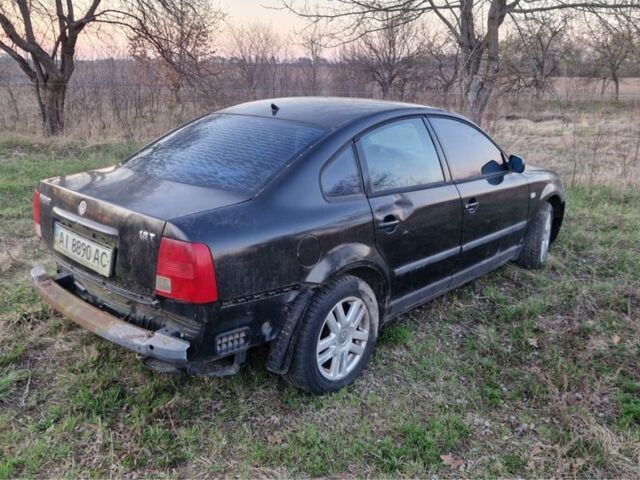 Черный Фольксваген Пассат, объемом двигателя 0 л и пробегом 450 тыс. км за 1496 $, фото 2 на Automoto.ua