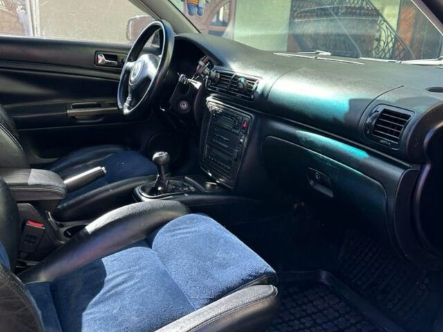 Черный Фольксваген Пассат, объемом двигателя 1.8 л и пробегом 270 тыс. км за 4250 $, фото 7 на Automoto.ua