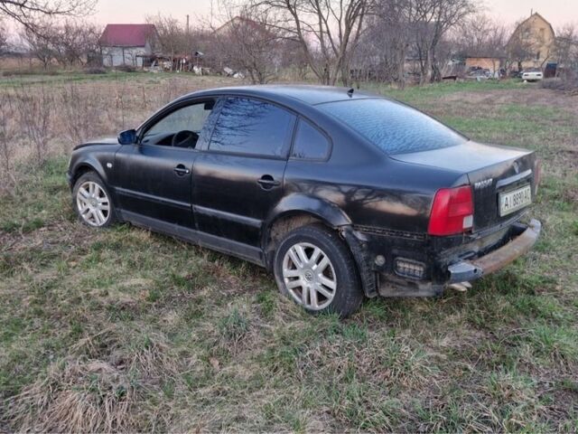 Черный Фольксваген Пассат, объемом двигателя 0 л и пробегом 450 тыс. км за 1496 $, фото 1 на Automoto.ua