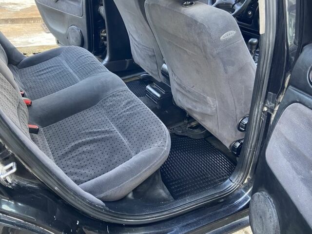 Черный Фольксваген Пассат, объемом двигателя 0 л и пробегом 300 тыс. км за 1650 $, фото 15 на Automoto.ua