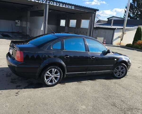 Чорний Фольксваген Пассат, об'ємом двигуна 2.5 л та пробігом 250 тис. км за 2999 $, фото 5 на Automoto.ua