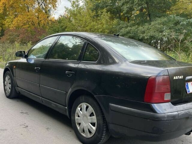 Черный Фольксваген Пассат, объемом двигателя 1.9 л и пробегом 1 тыс. км за 2000 $, фото 2 на Automoto.ua