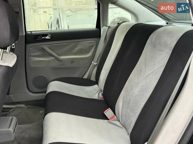 Чорний Фольксваген Пассат, об'ємом двигуна 1.78 л та пробігом 327 тис. км за 3900 $, фото 17 на Automoto.ua