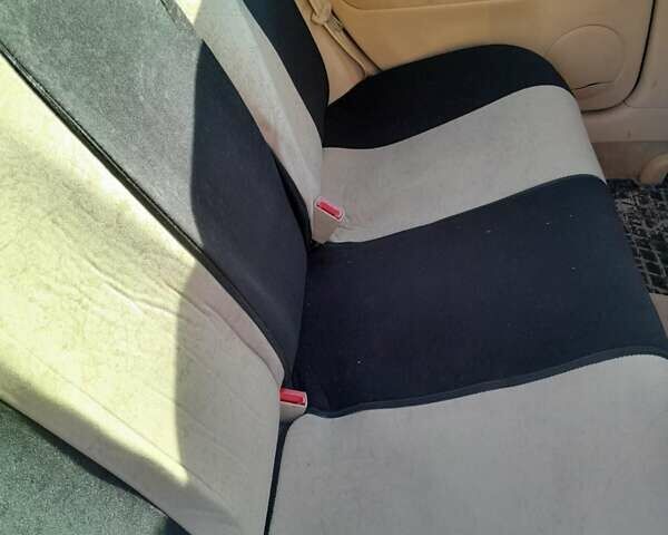 Чорний Фольксваген Пассат, об'ємом двигуна 1.6 л та пробігом 245 тис. км за 4850 $, фото 4 на Automoto.ua