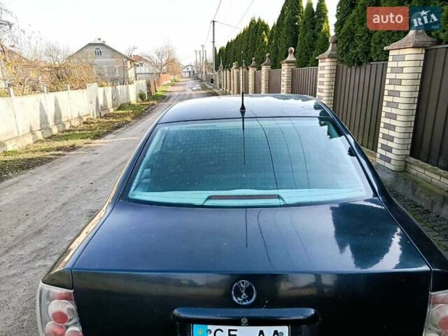 Чорний Фольксваген Пассат, об'ємом двигуна 1.8 л та пробігом 327 тис. км за 3900 $, фото 1 на Automoto.ua