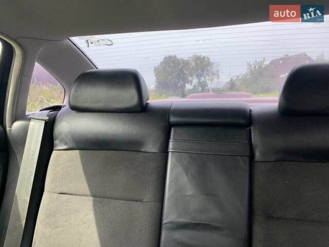 Черный Фольксваген Пассат, объемом двигателя 1.9 л и пробегом 300 тыс. км за 4000 $, фото 15 на Automoto.ua