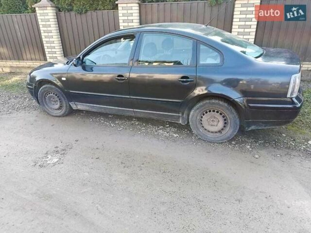 Чорний Фольксваген Пассат, об'ємом двигуна 1.8 л та пробігом 327 тис. км за 3900 $, фото 4 на Automoto.ua