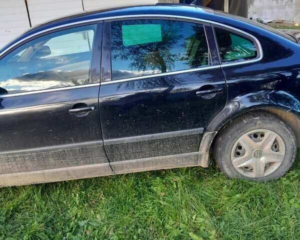 Чорний Фольксваген Пассат, об'ємом двигуна 1.6 л та пробігом 245 тис. км за 4850 $, фото 8 на Automoto.ua