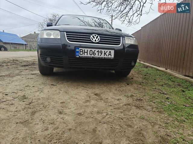 Черный Фольксваген Пассат, объемом двигателя 1.9 л и пробегом 370 тыс. км за 5000 $, фото 1 на Automoto.ua