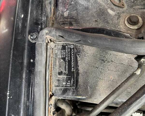 Черный Фольксваген Пассат, объемом двигателя 2.77 л и пробегом 325 тыс. км за 3500 $, фото 8 на Automoto.ua