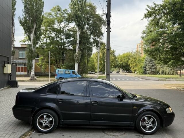 Чорний Фольксваген Пассат, об'ємом двигуна 1.9 л та пробігом 300 тис. км за 2550 $, фото 3 на Automoto.ua