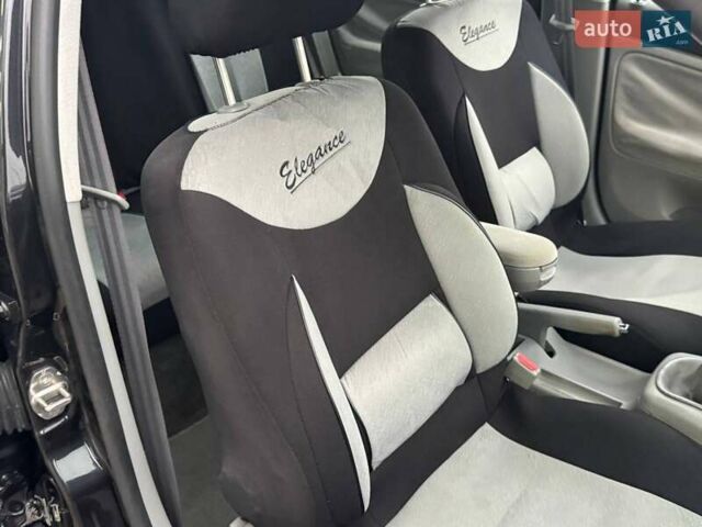 Чорний Фольксваген Пассат, об'ємом двигуна 1.78 л та пробігом 327 тис. км за 3900 $, фото 14 на Automoto.ua