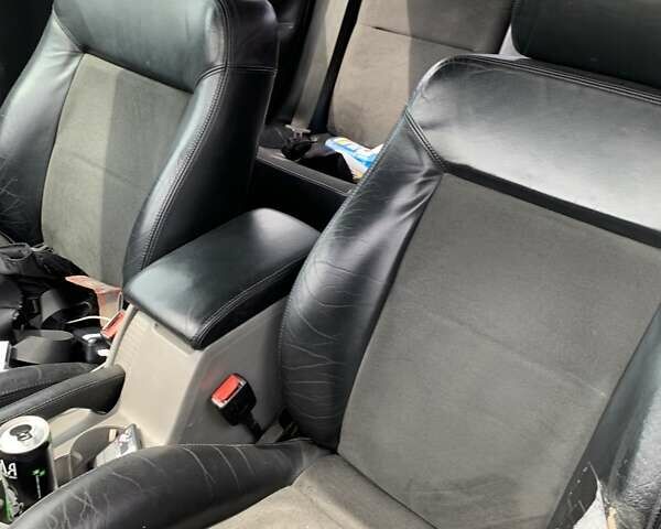 Черный Фольксваген Пассат, объемом двигателя 1.9 л и пробегом 300 тыс. км за 4000 $, фото 9 на Automoto.ua