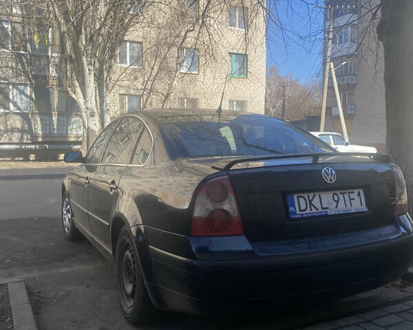 Черный Фольксваген Пассат, объемом двигателя 1.9 л и пробегом 400 тыс. км за 1700 $, фото 2 на Automoto.ua