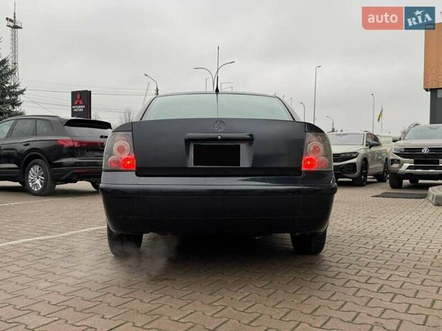 Чорний Фольксваген Пассат, об'ємом двигуна 1.78 л та пробігом 327 тис. км за 3900 $, фото 3 на Automoto.ua