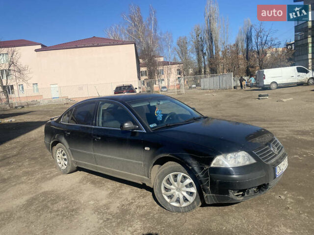 Черный Фольксваген Пассат, объемом двигателя 1.9 л и пробегом 400 тыс. км за 1700 $, фото 1 на Automoto.ua