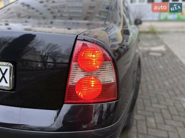 Черный Фольксваген Пассат, объемом двигателя 1.9 л и пробегом 409 тыс. км за 4650 $, фото 32 на Automoto.ua