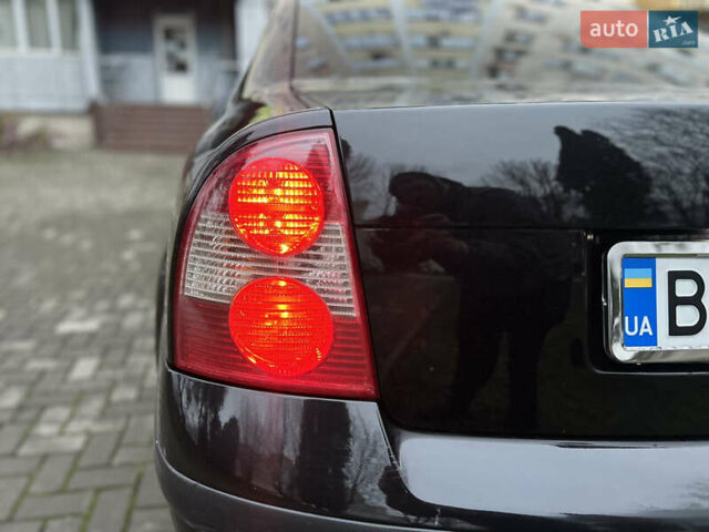 Черный Фольксваген Пассат, объемом двигателя 1.9 л и пробегом 409 тыс. км за 4650 $, фото 33 на Automoto.ua