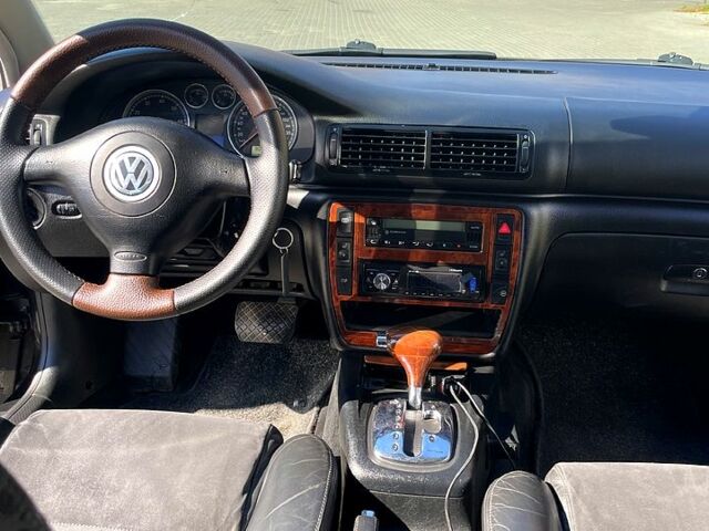 Чорний Фольксваген Пассат, об'ємом двигуна 2.8 л та пробігом 308 тис. км за 4300 $, фото 6 на Automoto.ua