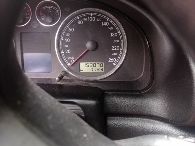 Черный Фольксваген Пассат, объемом двигателя 1.6 л и пробегом 170 тыс. км за 5100 $, фото 8 на Automoto.ua