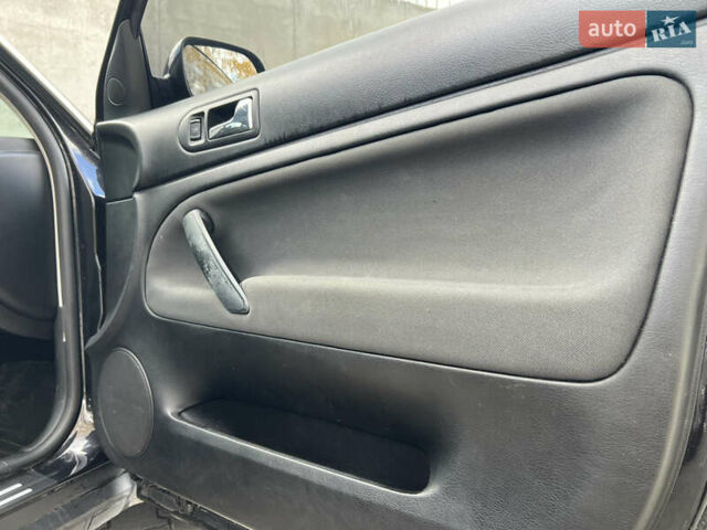 Черный Фольксваген Пассат, объемом двигателя 1.6 л и пробегом 258 тыс. км за 4499 $, фото 21 на Automoto.ua