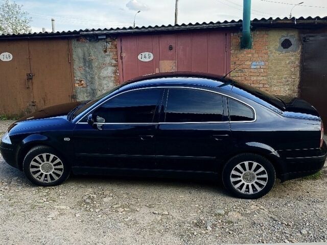 Черный Фольксваген Пассат, объемом двигателя 1.6 л и пробегом 170 тыс. км за 5100 $, фото 1 на Automoto.ua