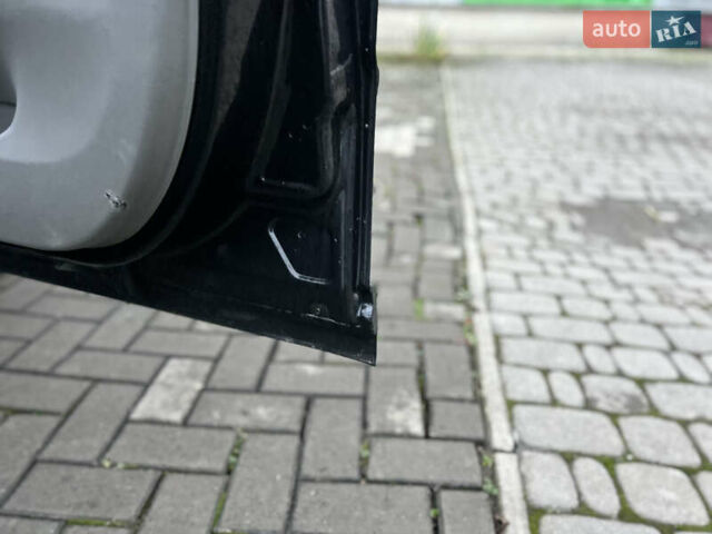 Черный Фольксваген Пассат, объемом двигателя 1.9 л и пробегом 409 тыс. км за 4650 $, фото 67 на Automoto.ua