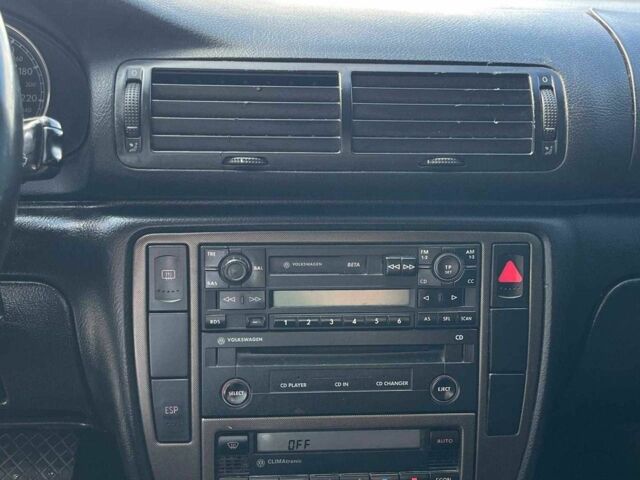 Чорний Фольксваген Пассат, об'ємом двигуна 1.9 л та пробігом 283 тис. км за 3440 $, фото 20 на Automoto.ua