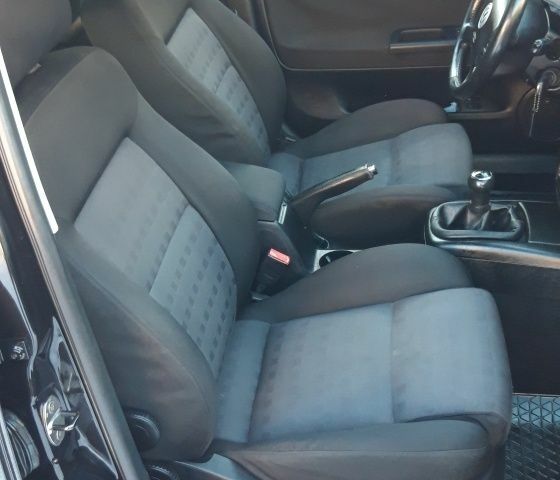 Черный Фольксваген Пассат, объемом двигателя 1.9 л и пробегом 290 тыс. км за 4500 $, фото 13 на Automoto.ua