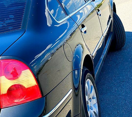 Чорний Фольксваген Пассат, об'ємом двигуна 1.8 л та пробігом 385 тис. км за 4200 $, фото 11 на Automoto.ua