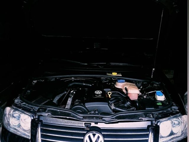 Черный Фольксваген Пассат, объемом двигателя 1.6 л и пробегом 170 тыс. км за 5100 $, фото 9 на Automoto.ua