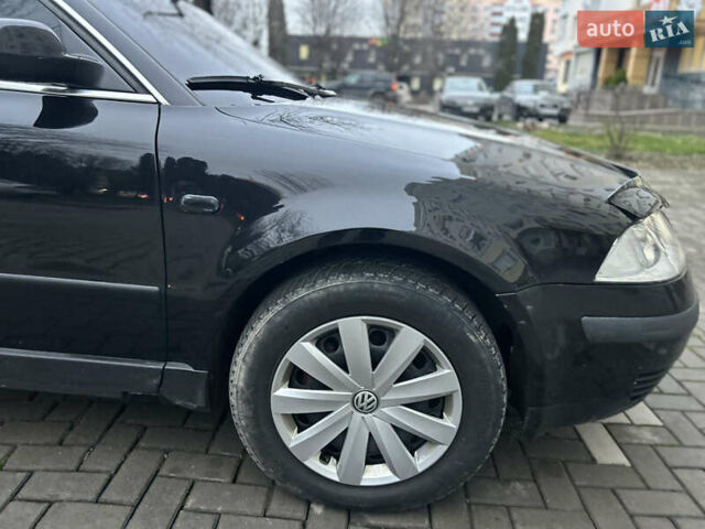 Черный Фольксваген Пассат, объемом двигателя 1.9 л и пробегом 409 тыс. км за 4650 $, фото 24 на Automoto.ua