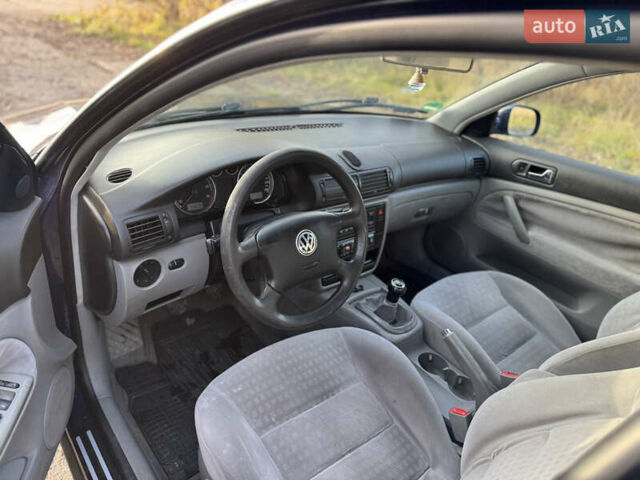 Черный Фольксваген Пассат, объемом двигателя 0 л и пробегом 222 тыс. км за 2499 $, фото 7 на Automoto.ua