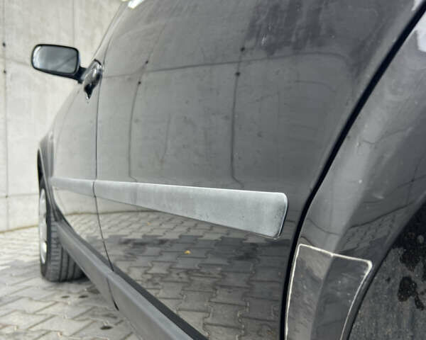 Черный Фольксваген Пассат, объемом двигателя 1.6 л и пробегом 258 тыс. км за 4499 $, фото 20 на Automoto.ua