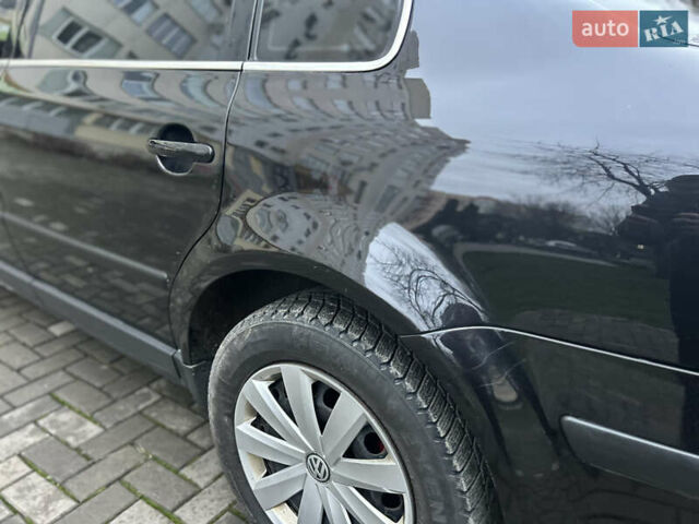 Черный Фольксваген Пассат, объемом двигателя 1.9 л и пробегом 409 тыс. км за 4650 $, фото 12 на Automoto.ua