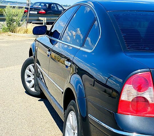 Чорний Фольксваген Пассат, об'ємом двигуна 1.8 л та пробігом 385 тис. км за 4200 $, фото 9 на Automoto.ua