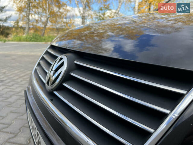 Черный Фольксваген Пассат, объемом двигателя 1.6 л и пробегом 258 тыс. км за 4499 $, фото 30 на Automoto.ua