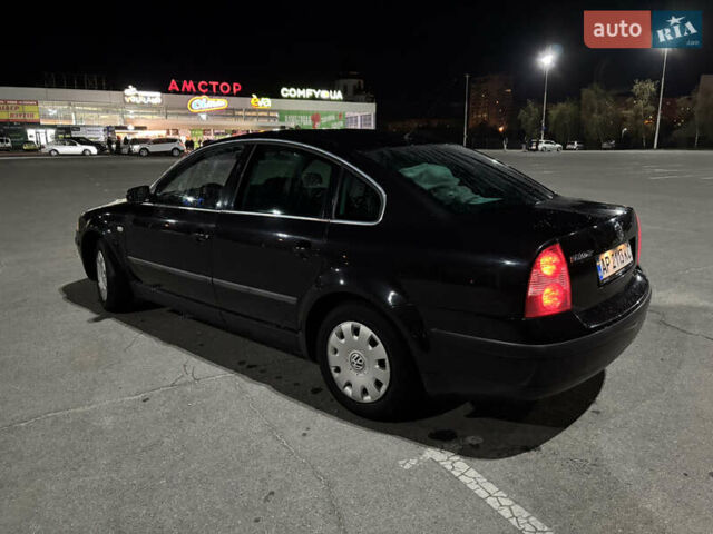 Черный Фольксваген Пассат, объемом двигателя 1.6 л и пробегом 259 тыс. км за 5200 $, фото 4 на Automoto.ua