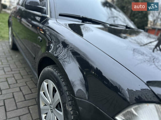 Черный Фольксваген Пассат, объемом двигателя 1.9 л и пробегом 409 тыс. км за 4650 $, фото 21 на Automoto.ua