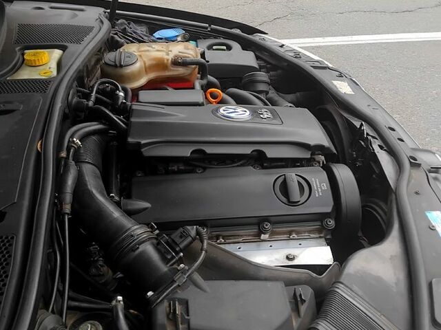 Черный Фольксваген Пассат, объемом двигателя 1.6 л и пробегом 340 тыс. км за 3500 $, фото 1 на Automoto.ua