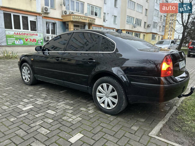 Черный Фольксваген Пассат, объемом двигателя 1.9 л и пробегом 409 тыс. км за 4650 $, фото 10 на Automoto.ua