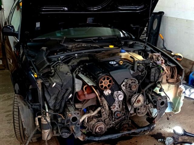 Черный Фольксваген Пассат, объемом двигателя 1.6 л и пробегом 170 тыс. км за 5100 $, фото 11 на Automoto.ua