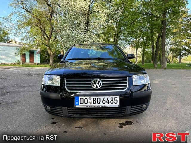 Черный Фольксваген Пассат, объемом двигателя 1.6 л и пробегом 140 тыс. км за 5700 $, фото 1 на Automoto.ua